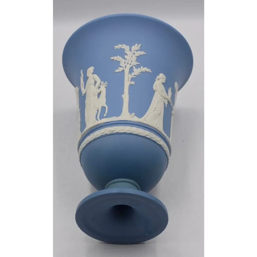 Wedgwood Blue Jasperware Cameo Cherubs Neoclassical Pedestal Vase